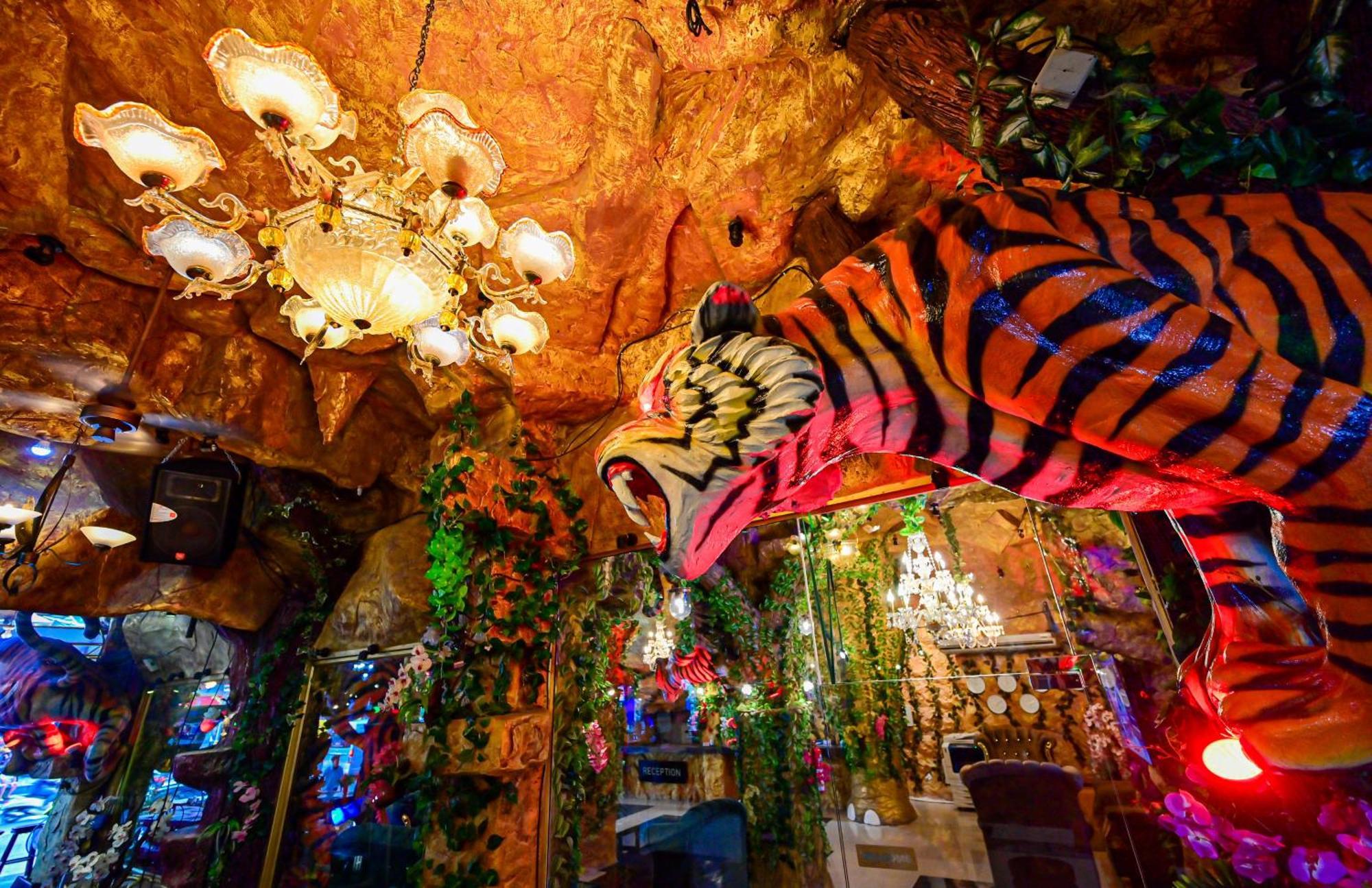 Tiger Complex Hotel Patong Eksteriør bilde