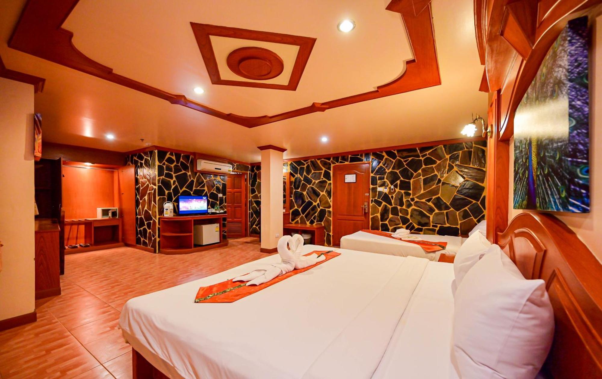 Tiger Complex Hotel Patong Eksteriør bilde
