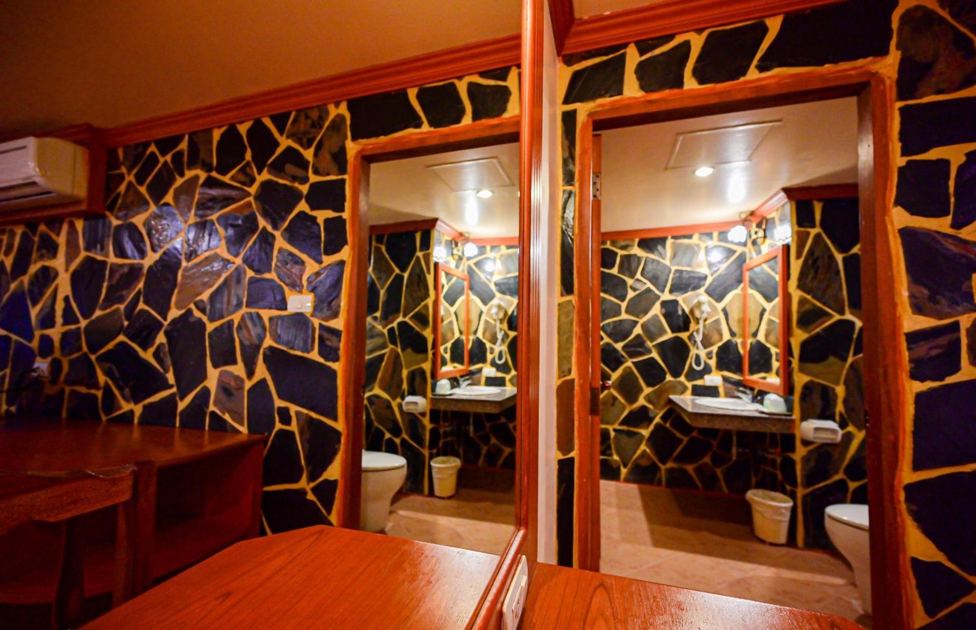 Tiger Complex Hotel Patong Eksteriør bilde